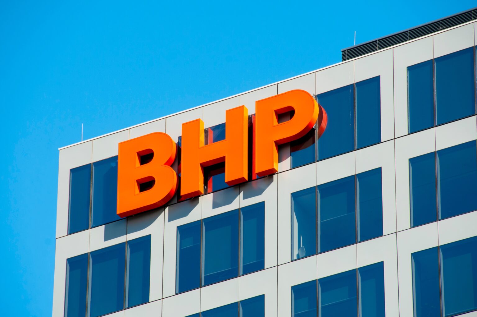 עסקה מפלצתית: ענקית הכרייה BHP הציעה לרכוש את המתחרה אנגלו אמריקן