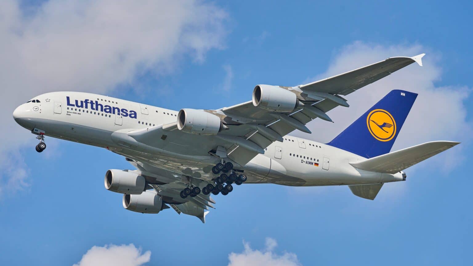 "בשל המצב במזרח התיכון": לופטהנזה הגרמנית מפסיקה את הטיסות לטהראן